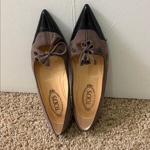 Tod's Elegant Black and Gray Bow Flats